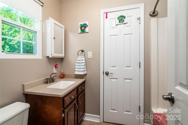 1082 Perth Road, Troutman, NC 28166