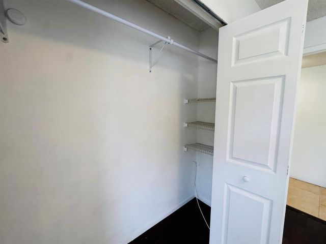 1068 N BENOIST FARMS Road 302, West Palm Beach, FL 33411