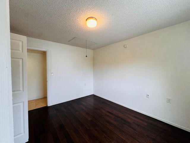 1068 N BENOIST FARMS Road 302, West Palm Beach, FL 33411