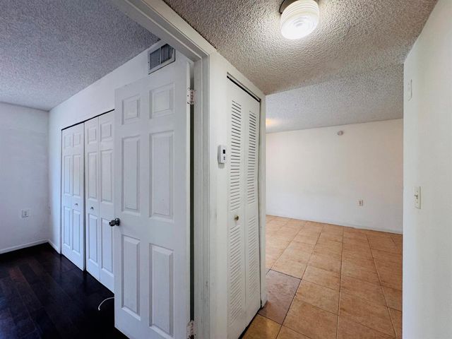 1068 N BENOIST FARMS Road 302, West Palm Beach, FL 33411