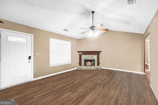 130 Nicki Court, Hampton, GA 30228