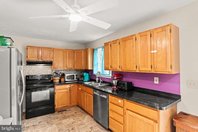 757 N 3RD AVE, Lebanon, PA 17046