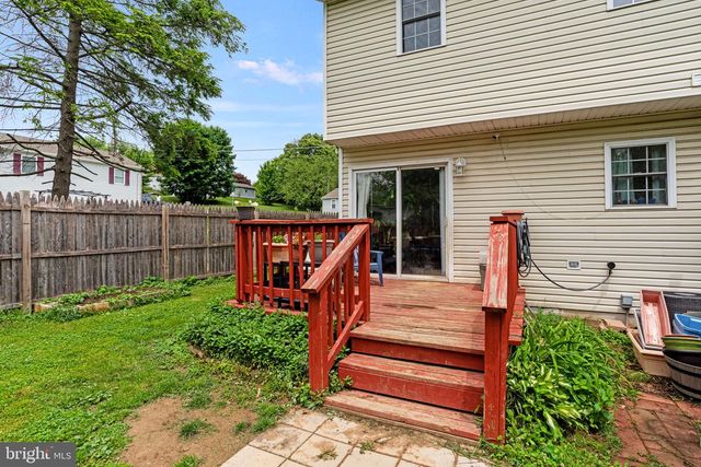 757 N 3RD AVE, Lebanon, PA 17046