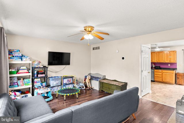 757 N 3RD AVE, Lebanon, PA 17046