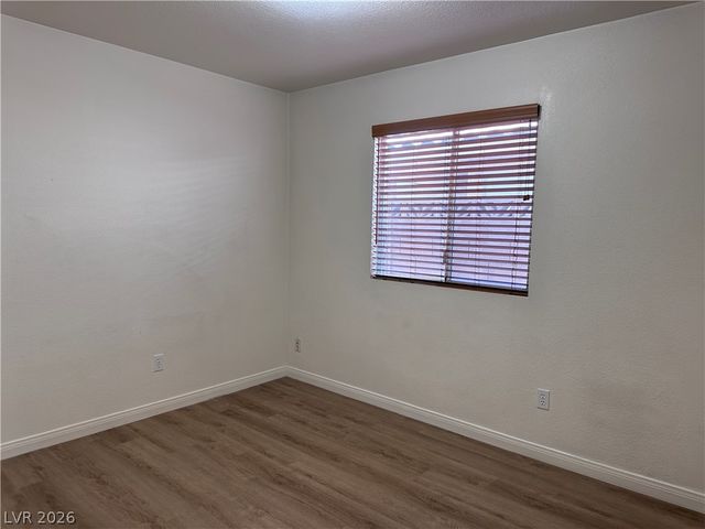 920 Golden Hawk Way, Las Vegas, NV 89108