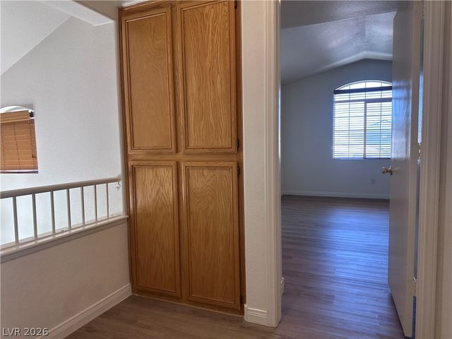 920 Golden Hawk Way, Las Vegas, NV 89108