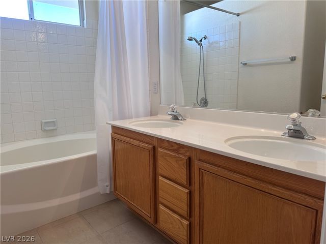 920 Golden Hawk Way, Las Vegas, NV 89108