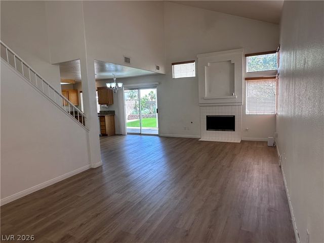 920 Golden Hawk Way, Las Vegas, NV 89108