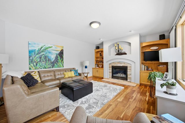 2518 Parkview Drive S, Fargo, ND 58103