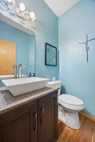 2518 Parkview Drive S, Fargo, ND 58103