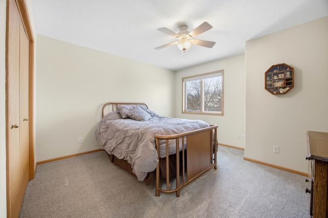 2518 Parkview Drive S, Fargo, ND 58103