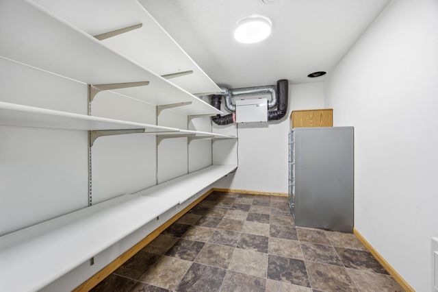 2518 Parkview Drive S, Fargo, ND 58103