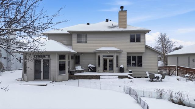 2518 Parkview Drive S, Fargo, ND 58103