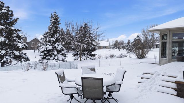 2518 Parkview Drive S, Fargo, ND 58103