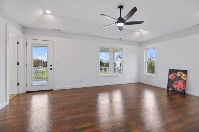 63 VICTORIA DR, Fishersville, VA 22939