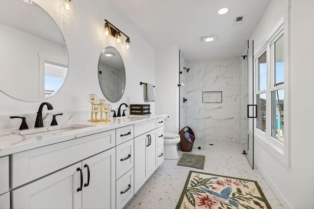 63 VICTORIA DR, Fishersville, VA 22939