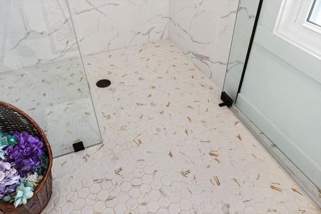 63 VICTORIA DR, Fishersville, VA 22939