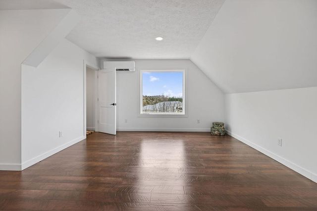 63 VICTORIA DR, Fishersville, VA 22939