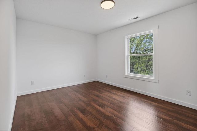 63 VICTORIA DR, Fishersville, VA 22939