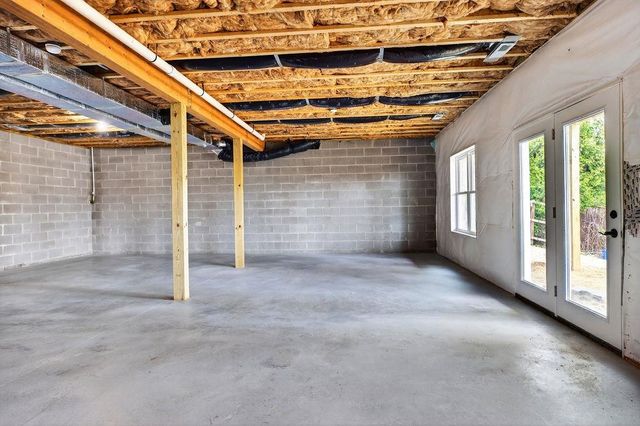 63 VICTORIA DR, Fishersville, VA 22939