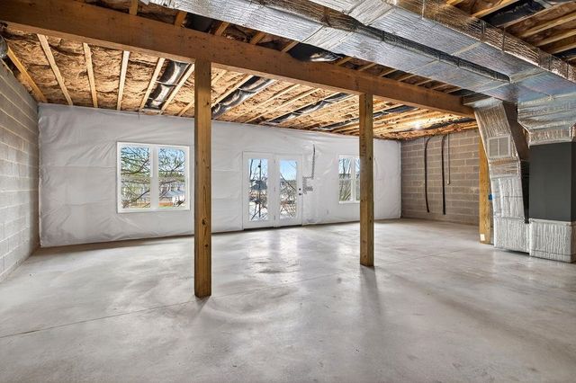 63 VICTORIA DR, Fishersville, VA 22939