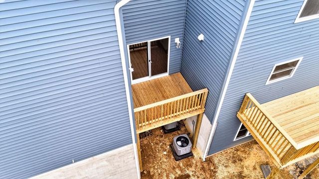 63 VICTORIA DR, Fishersville, VA 22939