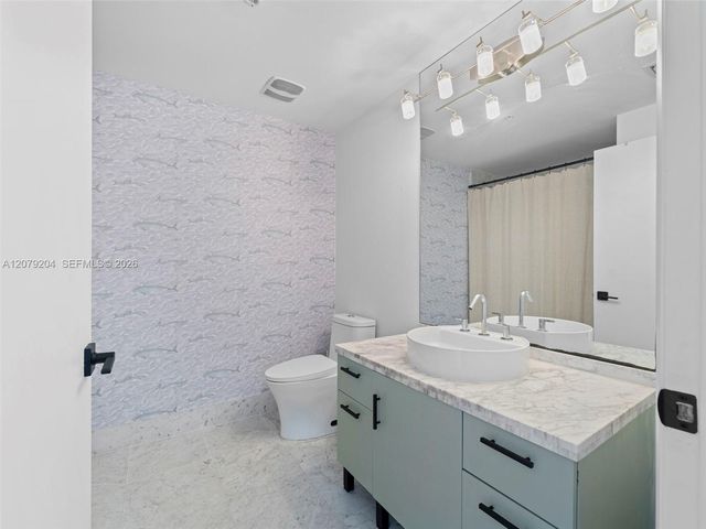 244 Biscayne Boulevard 3105, Miami, FL 33132