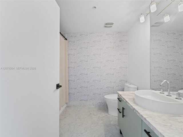 244 Biscayne Boulevard 3105, Miami, FL 33132