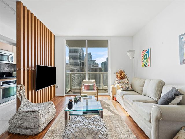 244 Biscayne Boulevard 3105, Miami, FL 33132