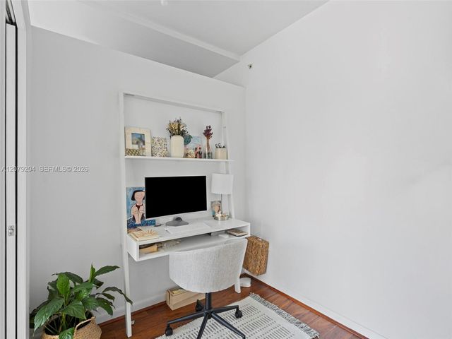 244 Biscayne Boulevard 3105, Miami, FL 33132