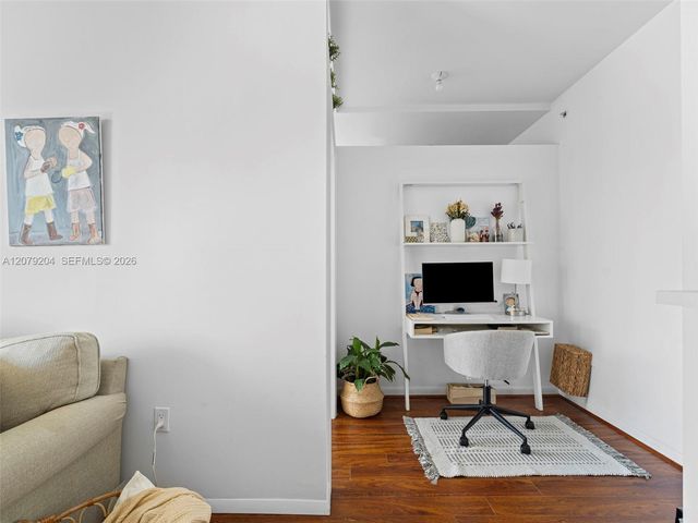 244 Biscayne Boulevard 3105, Miami, FL 33132