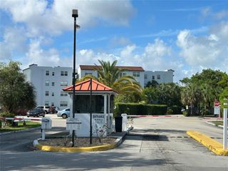 2851 Somerset Drive 208, Lauderdale Lakes, FL 33311