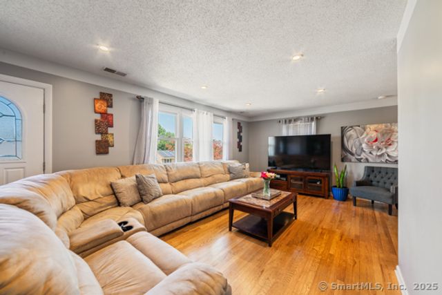 241 White Birch Drive, Waterbury, CT 06708