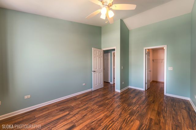 1721 SILVERSTONE Drive 1721, Carpentersville, IL 60110