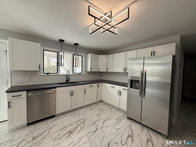 46 Bracewood Road, Waterbury, CT 06706