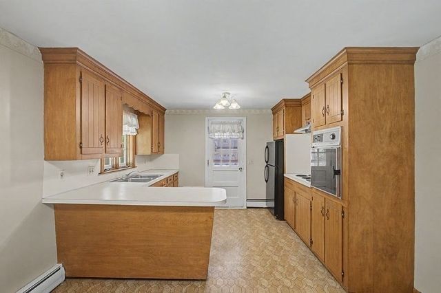 11 Federal Street, Blackstone, MA 01504