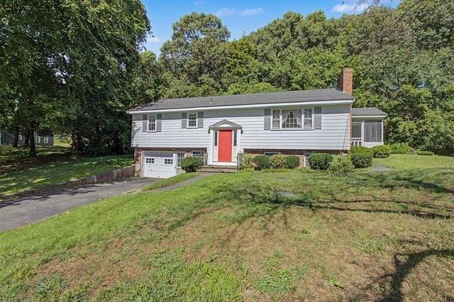 11 Federal Street, Blackstone, MA 01504