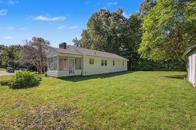 11 Federal Street, Blackstone, MA 01504