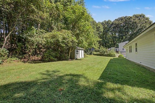 11 Federal Street, Blackstone, MA 01504