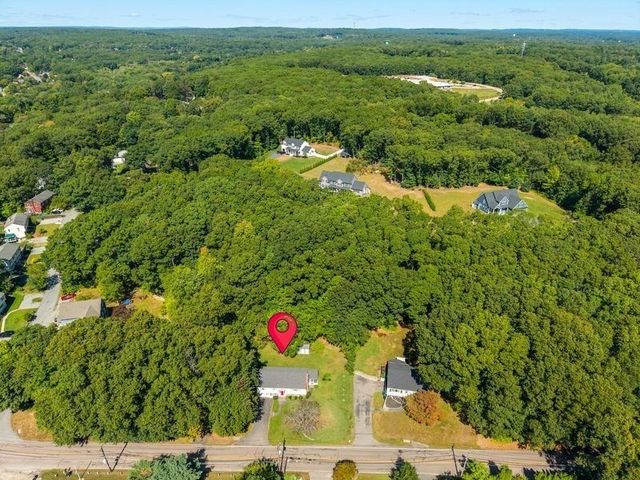 11 Federal Street, Blackstone, MA 01504
