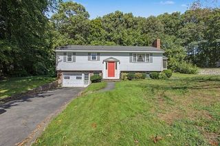 11 Federal Street, Blackstone, MA 01504