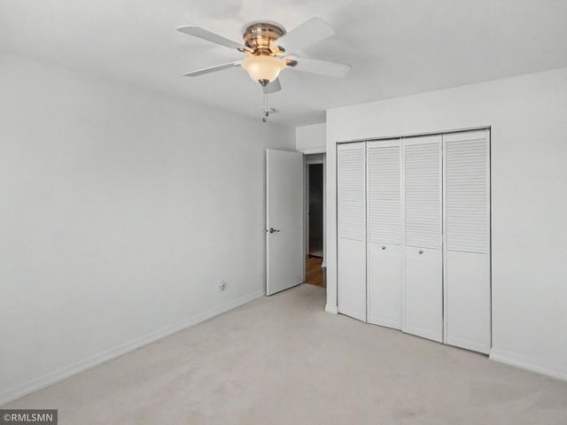 2727 W 43rd Street 408, Minneapolis, MN 55410