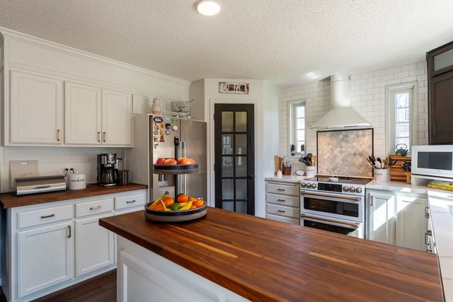 723 36th Street W, Hastings, MN 55033