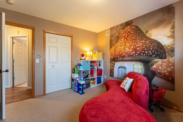 723 36th Street W, Hastings, MN 55033