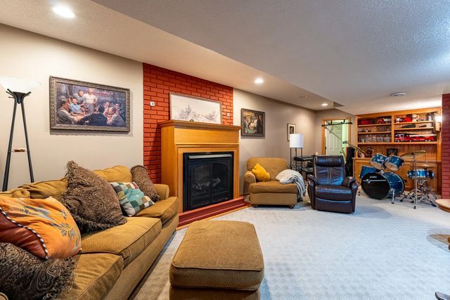 723 36th Street W, Hastings, MN 55033