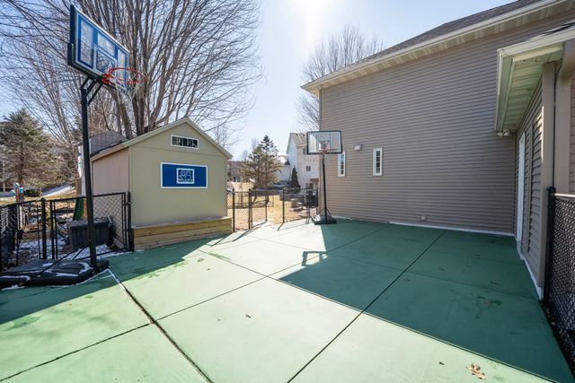 723 36th Street W, Hastings, MN 55033