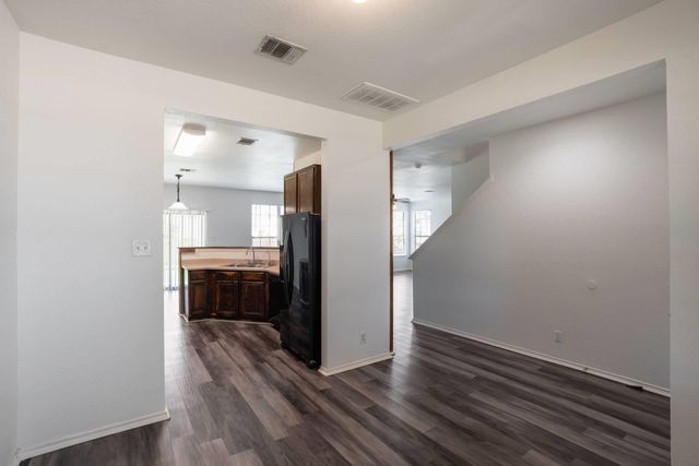 711 Abundance LN, Kyle, TX 78640