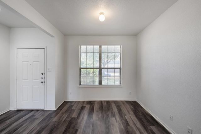 711 Abundance LN, Kyle, TX 78640