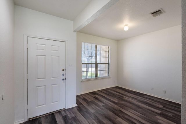 711 Abundance LN, Kyle, TX 78640