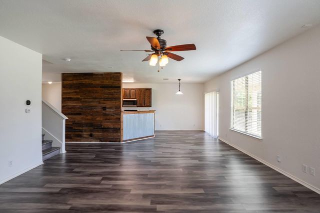 711 Abundance LN, Kyle, TX 78640